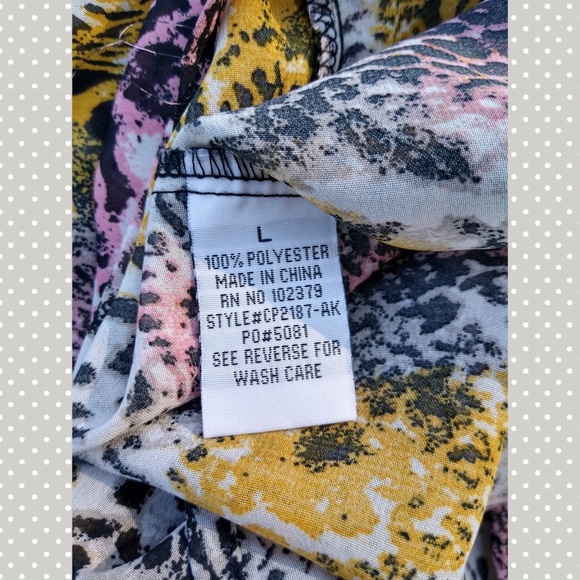 ALI & KRIS sheer leopard blouse with zip pocket - Picture 5 of 6